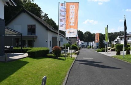 Inspiration und Informationen: Tag der Musterhäuser lockt (Foto: Achim Dathe für Ausstellung Eigenheim und Garten)